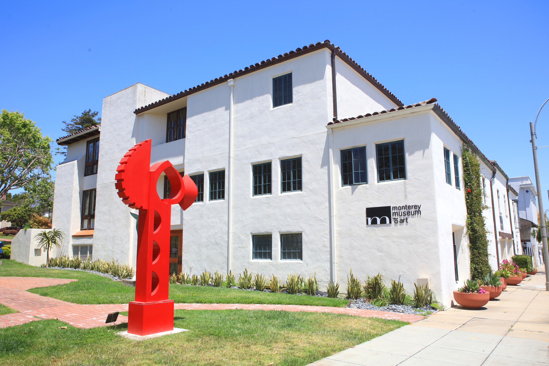 MONTEREY MUSEUM OF ART