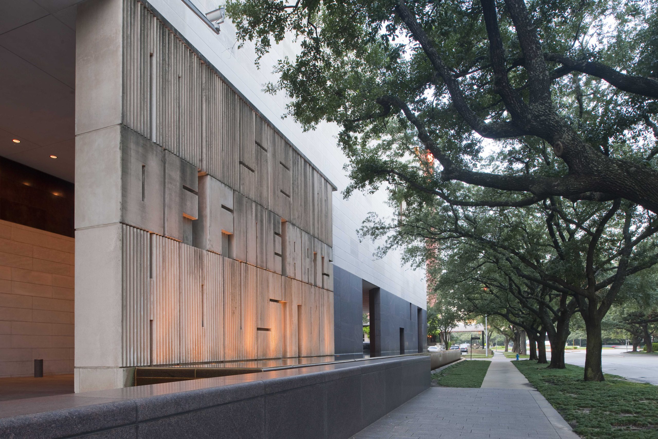 MUSEUM OF FINE ARTS, HOUSTON